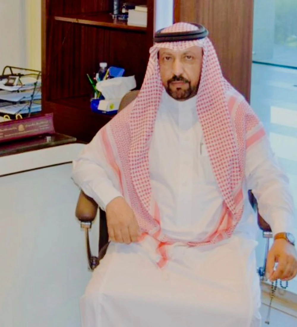 الأستاذ إبراهيم الزهراني 